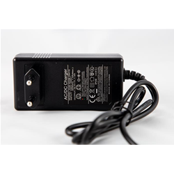 DENVER CARICA BATTERIA PER SCO-65110 29.4V 1,5A 